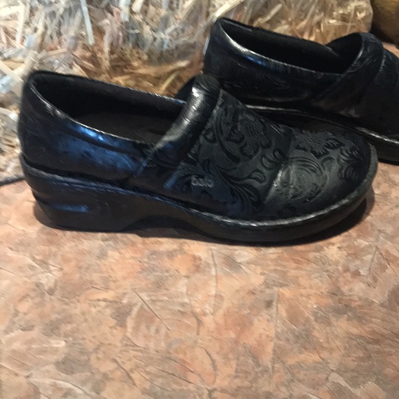 BOLO black paisley print slip on clogs - Picture 3 of 11